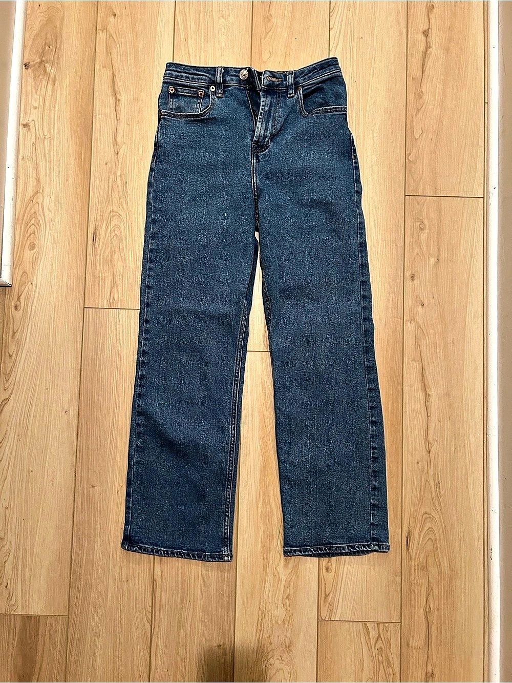 ASOS DESIGN Petite Comfort Stretch Straight Leg Jeans Blue Waist 25/26